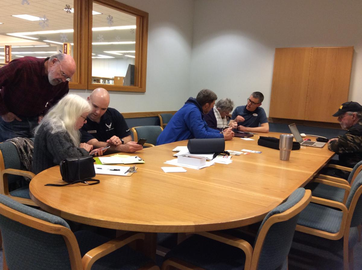 Picture of earlier Drop-in Lab